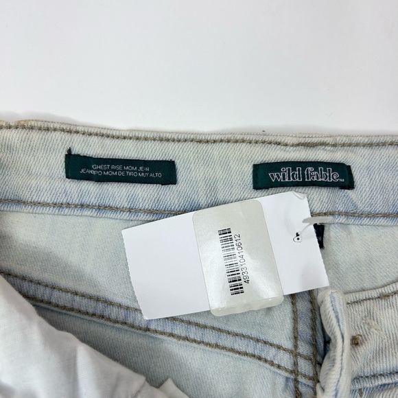 Women's Light Gray Jeans (F) - Picture 4 of 5